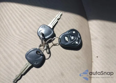 2012 Hyundai Elantra Gls from USA, damaged, VIN 5NPDH4AE3CH135427